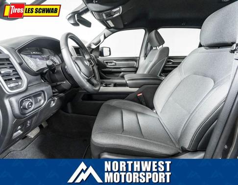 Photo 2 of 30 of 2022 RAM 1500 Big Horn