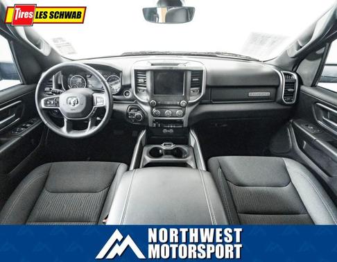 Photo 3 of 30 of 2022 RAM 1500 Big Horn
