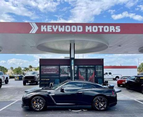 Photo 1 of 34 of 2011 Nissan GT-R Premium