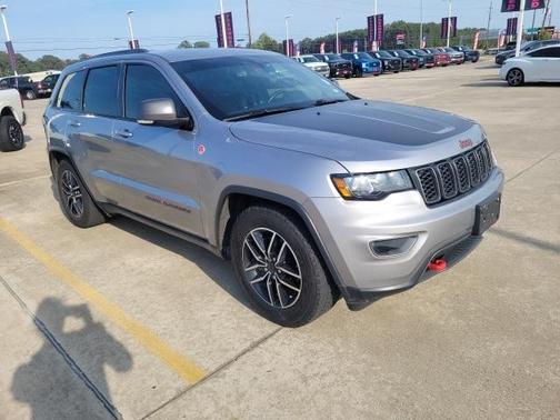 Photo 1 of 3 of 2020 Jeep Grand Cherokee Trailhawk 4X4