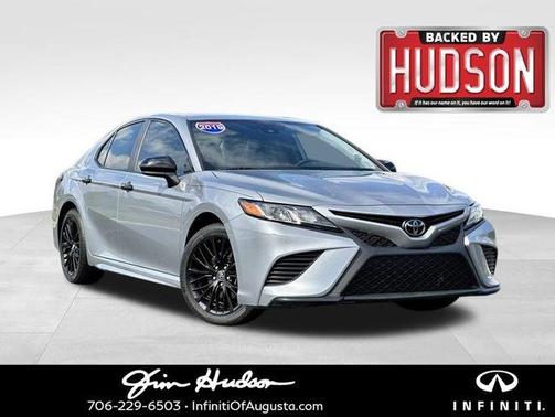 Photo 1 of 30 of 2019 Toyota Camry SE