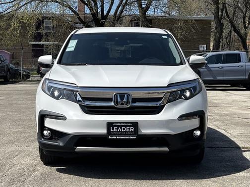 Photo 4 of 27 of 2020 Honda Pilot EX