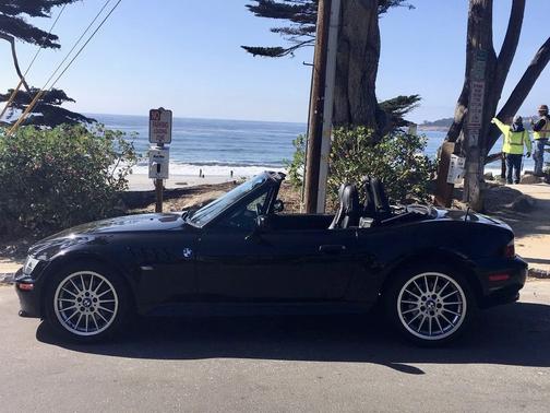Photo 3 of 14 of 2001 BMW Z3 3.0i Roadster