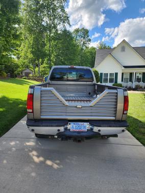 Photo 5 of 6 of 2005 Ford F-350 XLT Crew Cab Super Duty