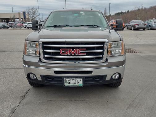 Photo 2 of 9 of 2012 GMC Sierra 1500 SLE
