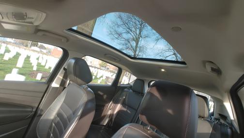 Photo 5 of 8 of 2016 Ford C-Max Hybrid SEL