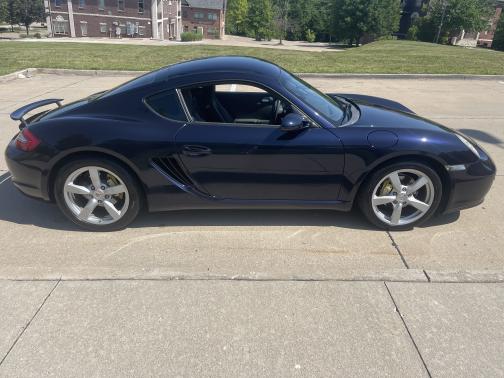 Photo 2 of 4 of 2008 Porsche Cayman Base