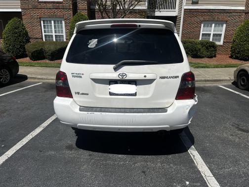 Photo 5 of 11 of 2006 Toyota Highlander Base