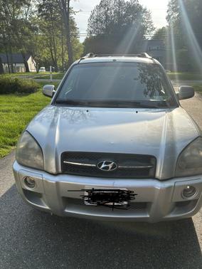 Photo 2 of 9 of 2008 Hyundai Tucson Limited