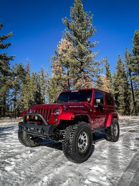 Photo 3 of 5 of 2012 Jeep Wrangler Rubicon