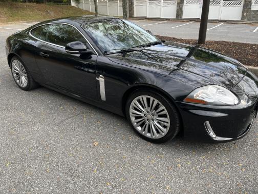 Photo 1 of 9 of 2010 Jaguar XK Base