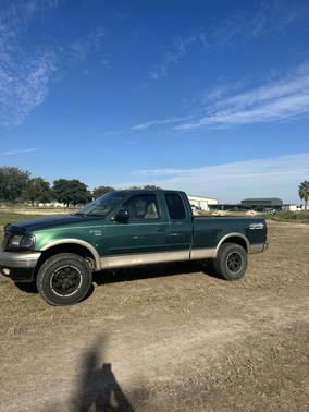 Photo 1 of 30 of 2000 Ford F-150 Lariat SuperCab