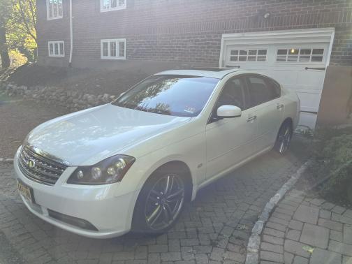 Photo 1 of 11 of 2007 INFINITI M45 Sport