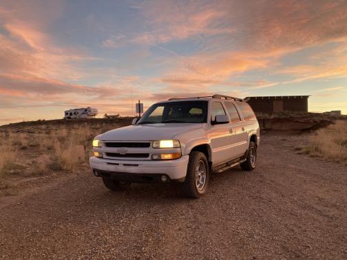 Photo 3 of 8 of 2002 Chevrolet Suburban Z71