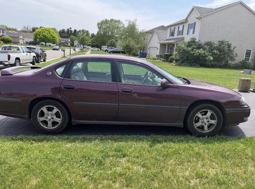 Photo 3 of 6 of 2003 Chevrolet Impala LS