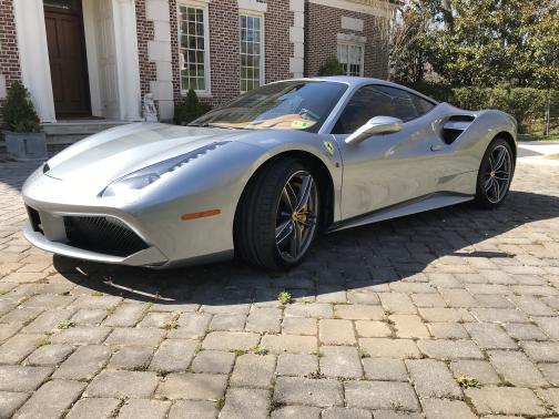 Photo 2 of 10 of 2018 Ferrari 488 GTB Base