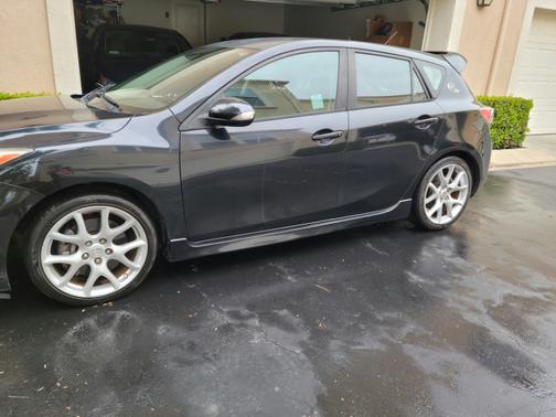 Photo 2 of 11 of 2011 Mazda MazdaSpeed3 Sport