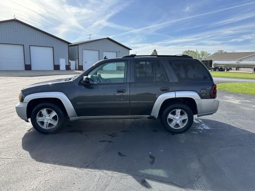 Photo 3 of 5 of 2007 Chevrolet Trailblazer LT