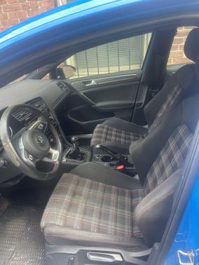 Photo 2 of 8 of 2019 Volkswagen Golf GTI 2.0T Rabbit Edition 4-Door