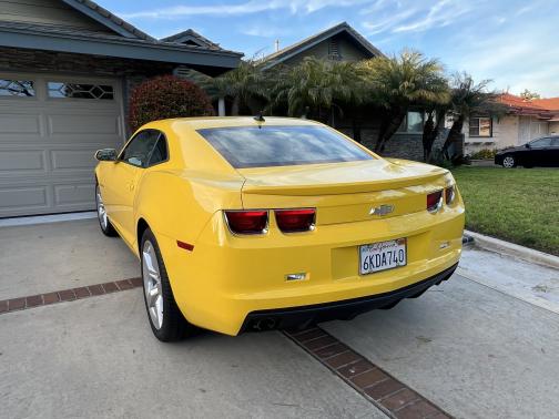 Photo 1 of 3 of 2010 Chevrolet Camaro 2LT
