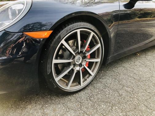 Photo 2 of 12 of 2013 Porsche 911 Carrera S