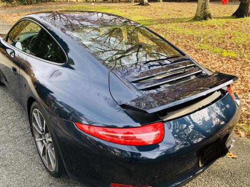 Photo 5 of 12 of 2013 Porsche 911 Carrera S