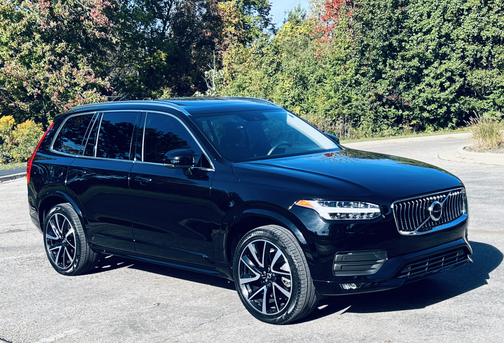 Photo 1 of 10 of 2020 Volvo XC90 T6 Momentum