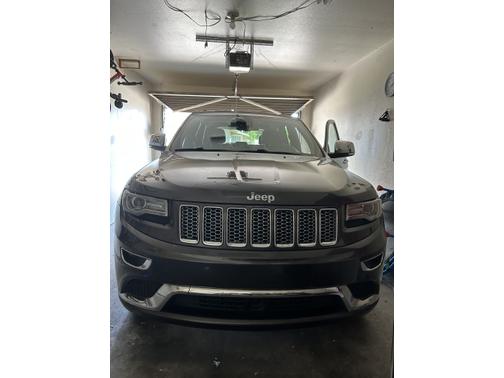 Photo 2 of 7 of 2014 Jeep Grand Cherokee Summit