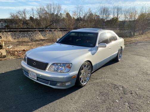 Photo 1 of 25 of 1998 Lexus LS 400 Base