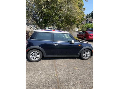 Photo 1 of 8 of 2013 MINI Hardtop Cooper