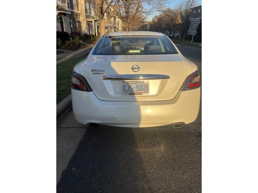 Photo 4 of 4 of 2014 Nissan Maxima S