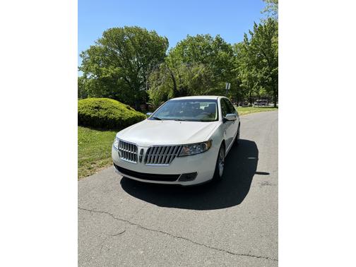 Photo 4 of 20 of 2011 Lincoln MKZ Base