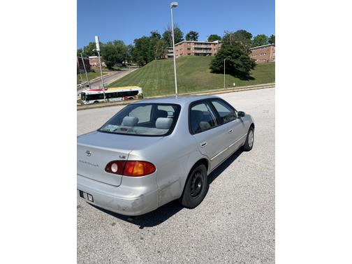 Photo 5 of 11 of 2001 Toyota Corolla LE
