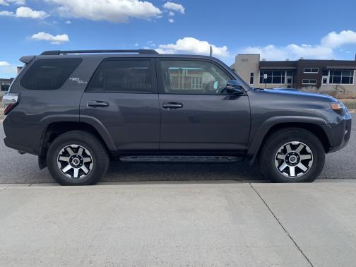 Photo 4 of 12 of 2022 Toyota 4Runner TRD Off Road Premium