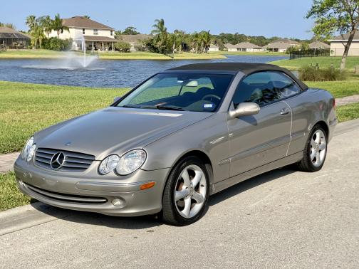Photo 1 of 14 of 2005 Mercedes-Benz CLK-Class 320 Cabriolet