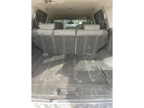 Photo 3 of 9 of 2010 Nissan Xterra S