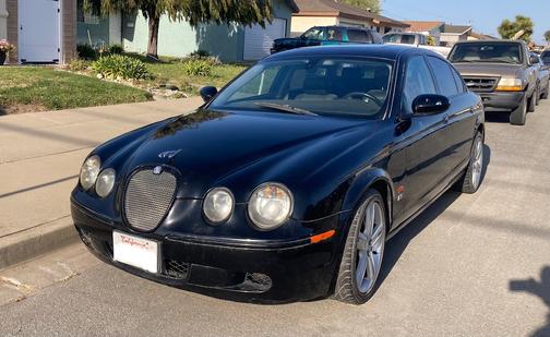 Photo 2 of 16 of 2005 Jaguar S-Type R