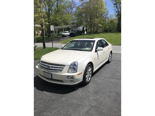 Photo 1 of 8 of 2005 Cadillac STS V8