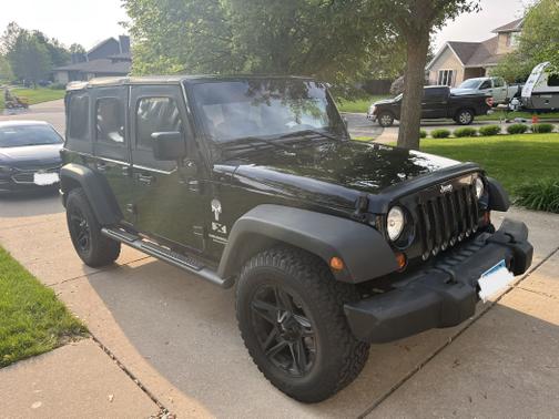 Photo 1 of 14 of 2008 Jeep Wrangler Unlimited X
