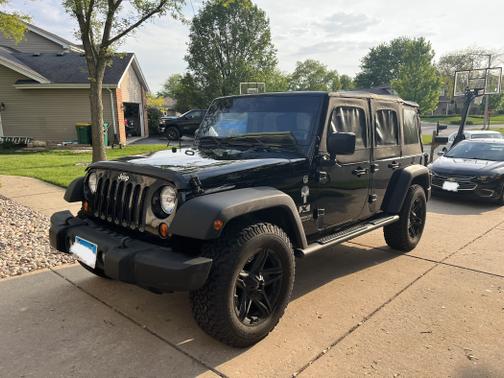 Photo 3 of 14 of 2008 Jeep Wrangler Unlimited X