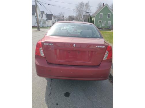 Photo 1 of 17 of 2005 Suzuki Forenza S