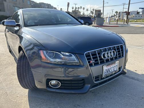 Photo 4 of 21 of 2010 Audi S5 4.2 Prestige