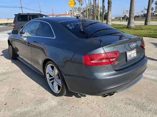 Photo 5 of 21 of 2010 Audi S5 4.2 Prestige