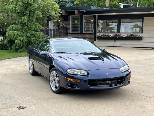 Photo 2 of 22 of 2002 Chevrolet Camaro Z28