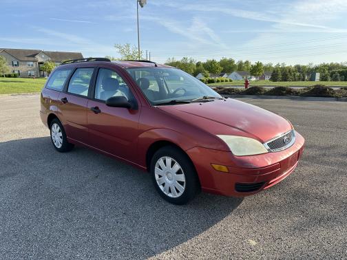 Photo 1 of 18 of 2005 Ford Focus ZXW