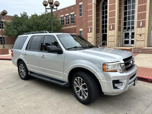 Photo 2 of 20 of 2015 Ford Expedition XLT