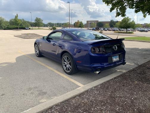 Photo 2 of 8 of 2013 Ford Mustang GT