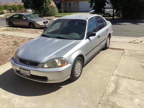 Photo 1 of 5 of 1997 Honda Civic DX