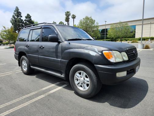 Photo 3 of 20 of 1998 Lexus LX 470 Base