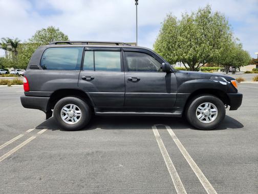 Photo 4 of 20 of 1998 Lexus LX 470 Base